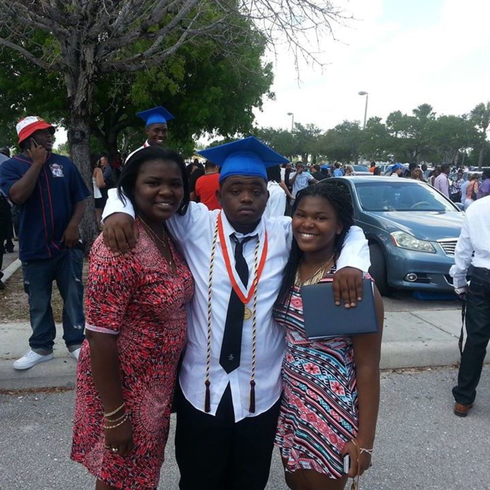 Meet your Posher, Ebony